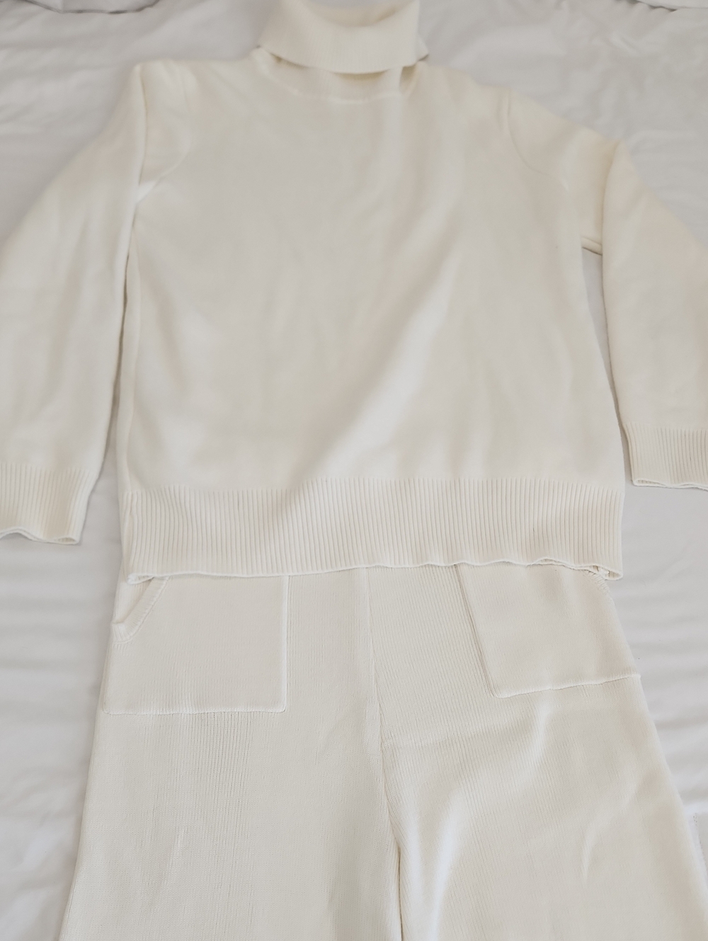 Cream Wide Leg Knit Set Like New